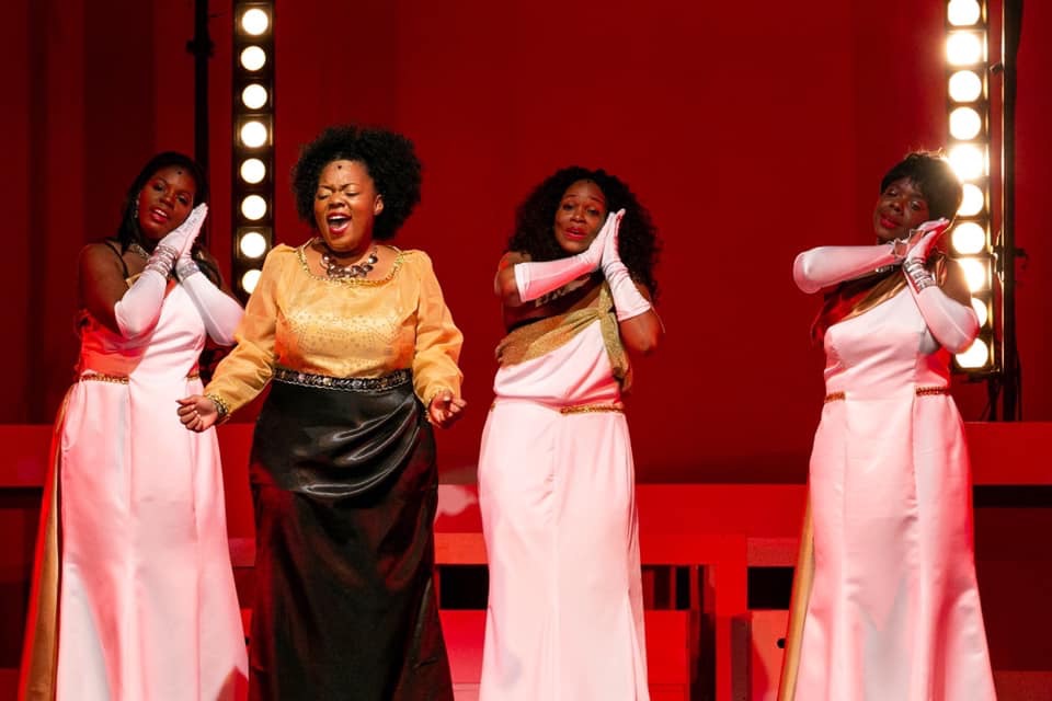 Erica Denise as Effie White in the finale of Dreamgirls